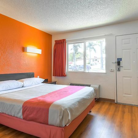 Motel 6-Long Beach, Ca - Los Angeles Exteriér fotografie
