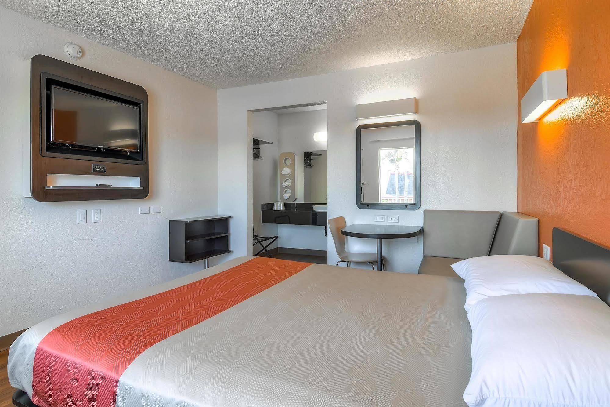 Motel 6-Long Beach, Ca - Los Angeles Exteriér fotografie