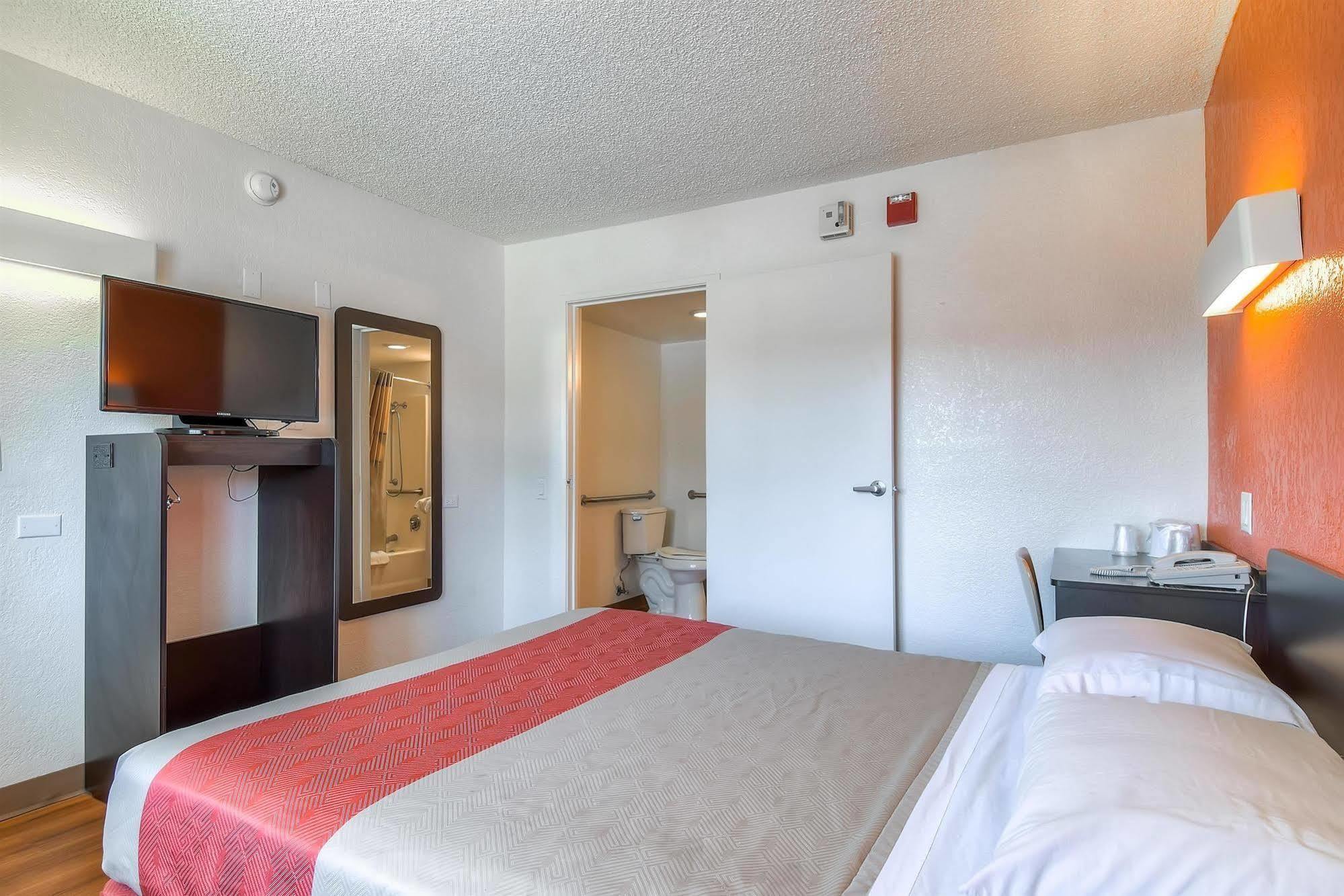 Motel 6-Long Beach, Ca - Los Angeles Exteriér fotografie