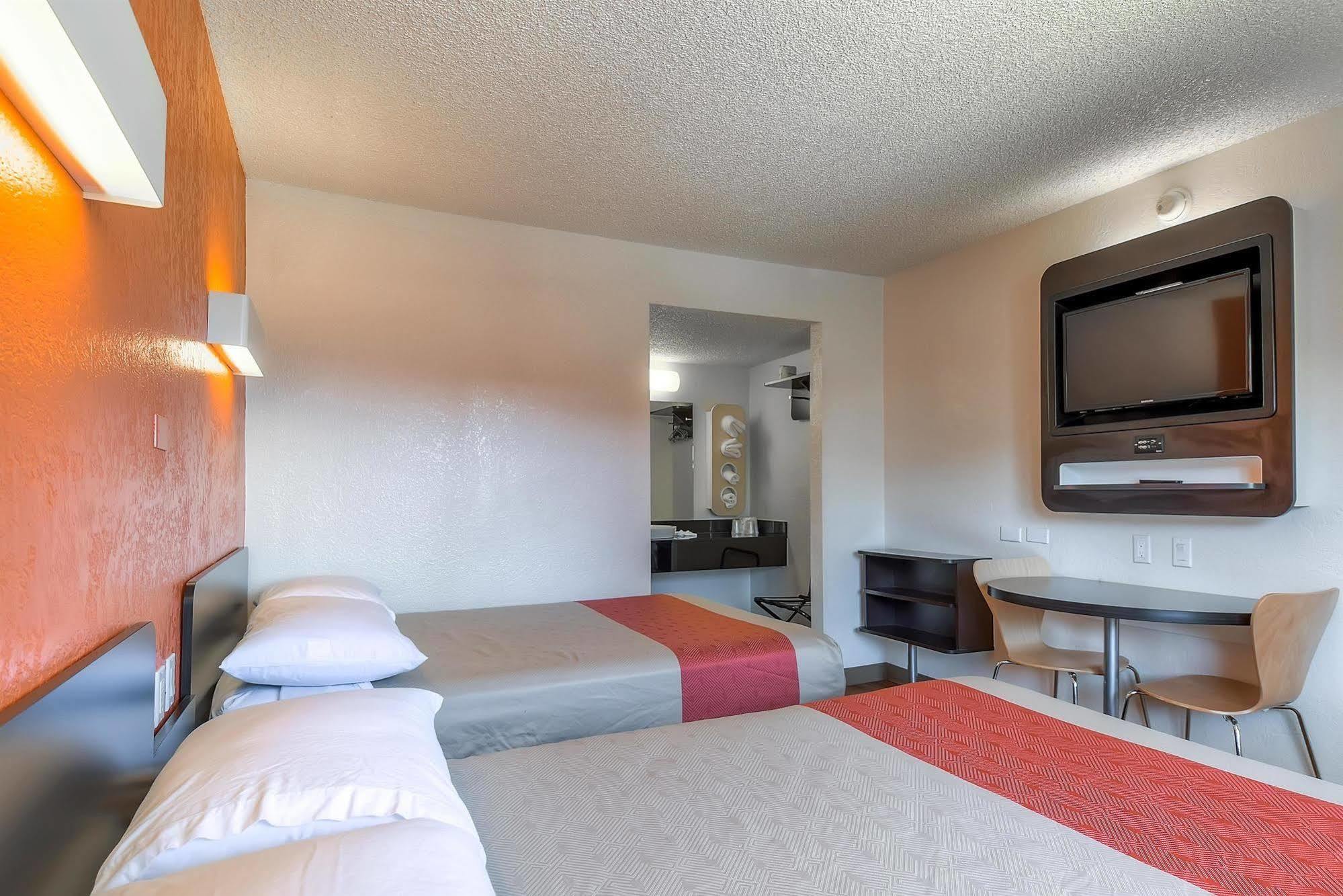 Motel 6-Long Beach, Ca - Los Angeles Exteriér fotografie