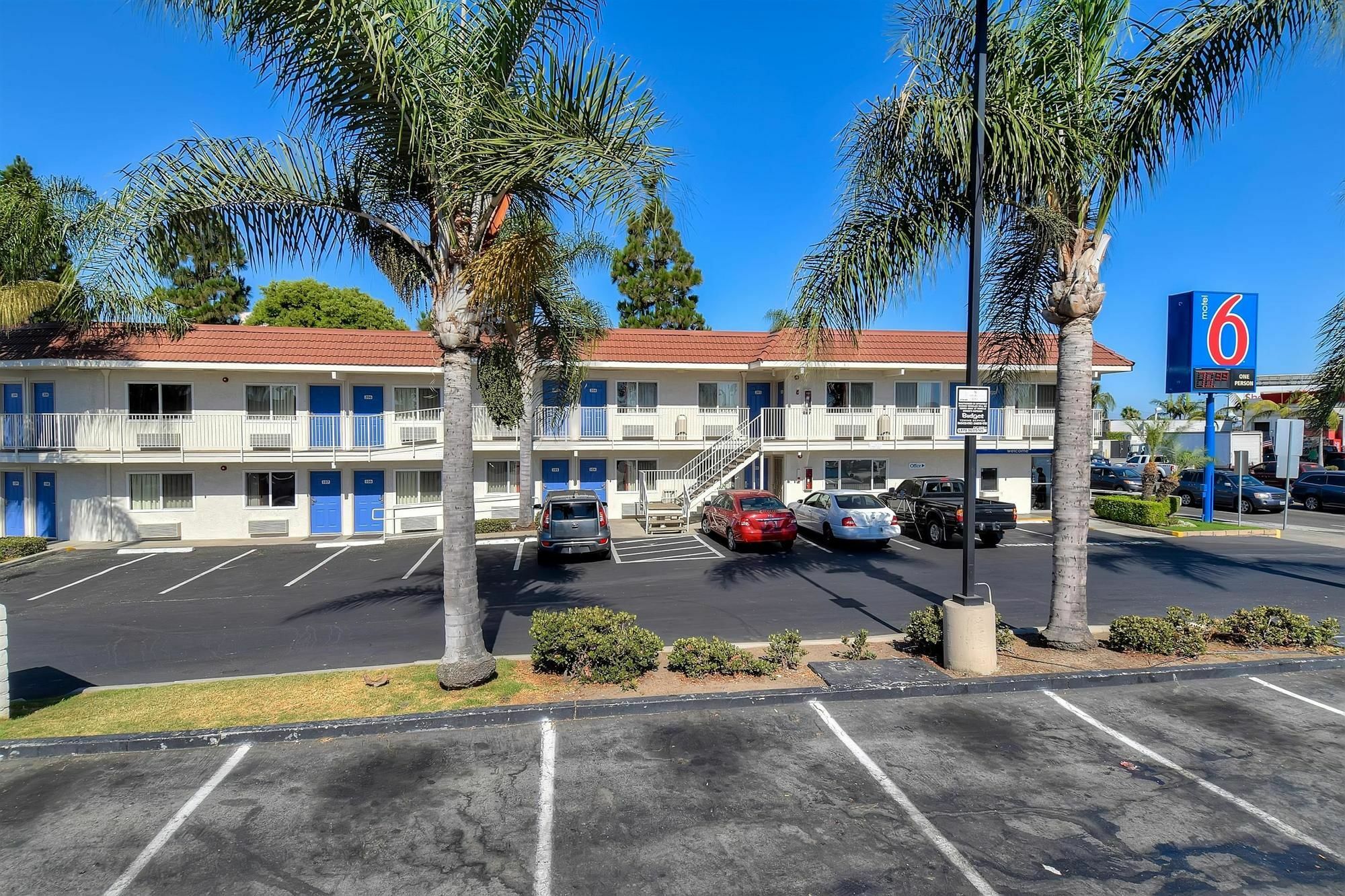 Motel 6-Long Beach, Ca - Los Angeles Exteriér fotografie